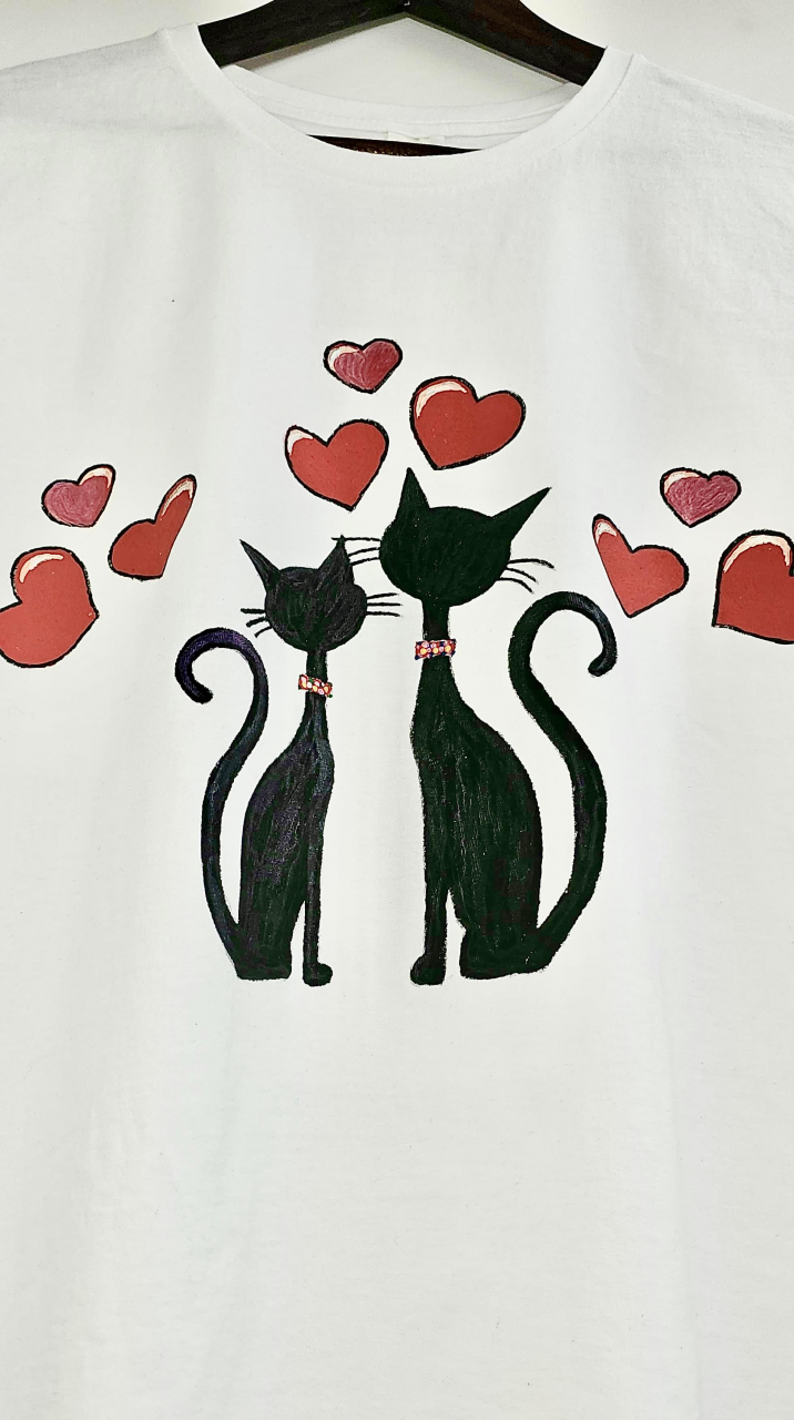 Tricou Pictat Manual "Cat Love" Luxer, cadou original, inedit pentru persoana iubita, cadou pentru diriginta, cadou pentru invatatoare, cadou pentru educatoare, cadou martie martisor, cadou iubitori animale, pisici [3]