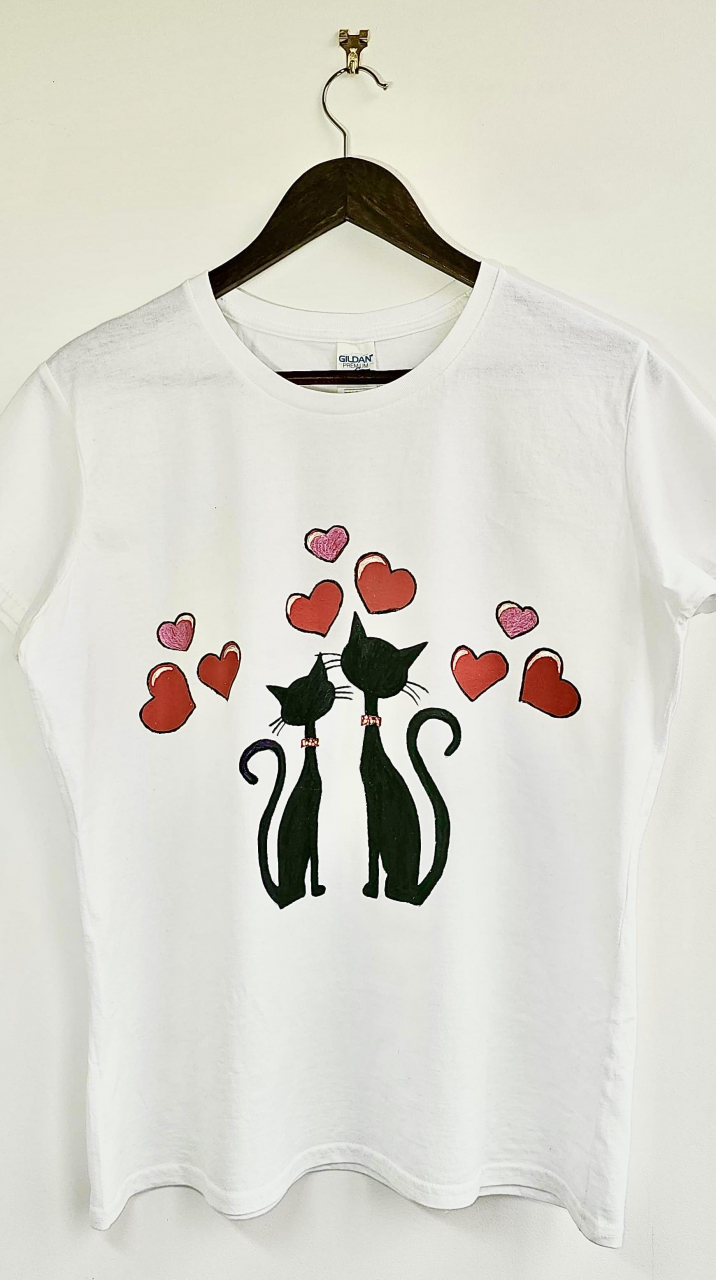 Tricou Pictat Manual "Cat Love" Luxer, cadou original, inedit pentru persoana iubita, cadou pentru diriginta, cadou pentru invatatoare, cadou pentru educatoare, cadou martie martisor, cadou iubitori animale, pisici [4]