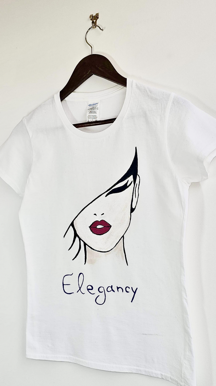 Tricou Pictat Manual "Elegancy" Luxer, cadou original, inedit pentru persoana iubita, cadou pentru diriginta, cadou pentru invatatoare, cadou pentru educatoare, cadou martie martisor, feminine, elegante [3]