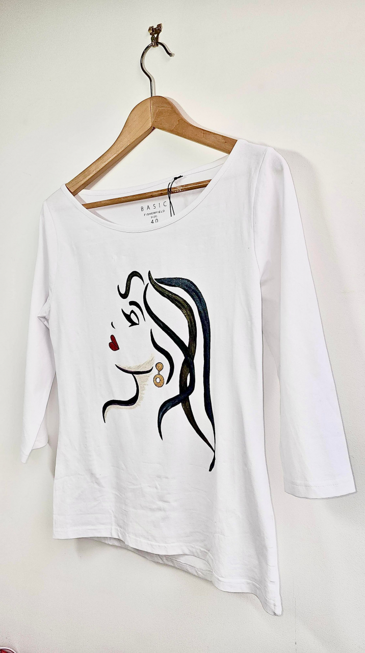 Tricou Pictat Manual "Attitude" Luxer, cadou original, inedit pentru persoana iubita, cadou pentru diriginta, cadou pentru invatatoare, cadou pentru educatoare, cadou martie martisor, feminine, elegante [4]