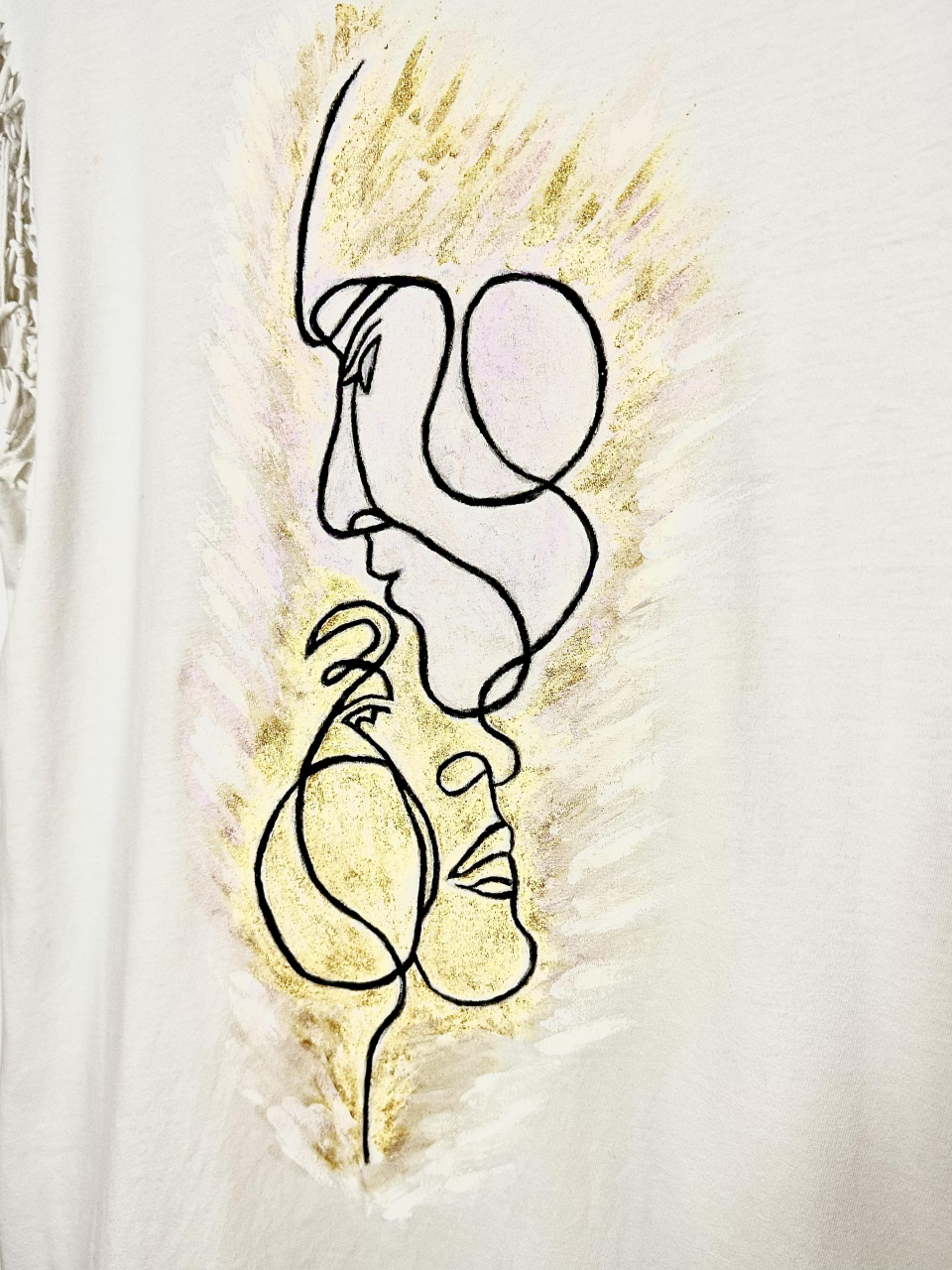Tricou Pictat Manual "The Power Of Love" Luxer, cadou original, inedit pentru persoana iubita, cadou pentru diriginta, cadou pentru invatatoare, cadou pentru educatoare, cadou martie martisor [2]