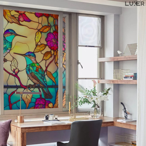 Folie autoadezivă pentru geamuri Luxer cu efect de vitraliu, Model Pasarea Privighetoare, oferă protecție solară UV și intimitate 80%. [2]