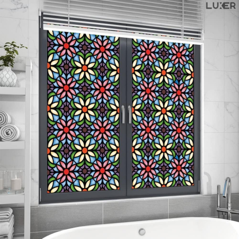 Folie autoadezivă pentru geamuri Luxer cu efect de vitraliu, Model Floral, oferă protecție solară UV și intimitate 80%. [3]