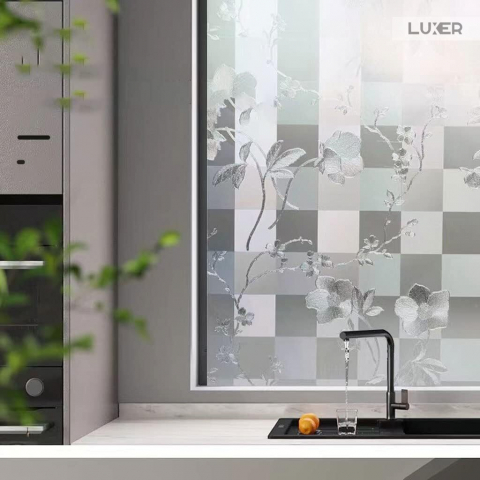 Folie Decorativa Privacy Pentru Geamuri - Home&Office, Protectie UV, Model Floral, Dimensiuni 200x60 cm, Luxer, Folie decorativă privacy Folie pentru geamuri Folie protectie UV Folie Mozaic Folie cu flori Folie decorativă pentru geamuri Folie privacy pentru birou Folie pentru home office Folie decorativă Luxer Folie pentru intimitate geamuri Folie decorativă 200x60 cm [1]
