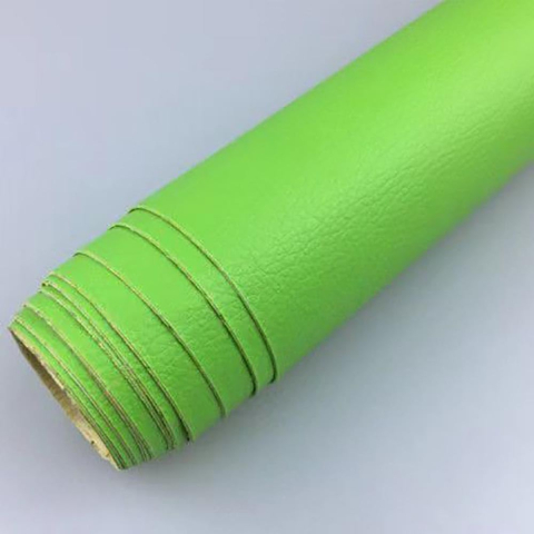 Folie din piele ecologică autoadezivă Luxer, Grass Green, dimensiune 137x60 cm, ideală pentru recondiționare canapea, scaun sau interior auto. [2]