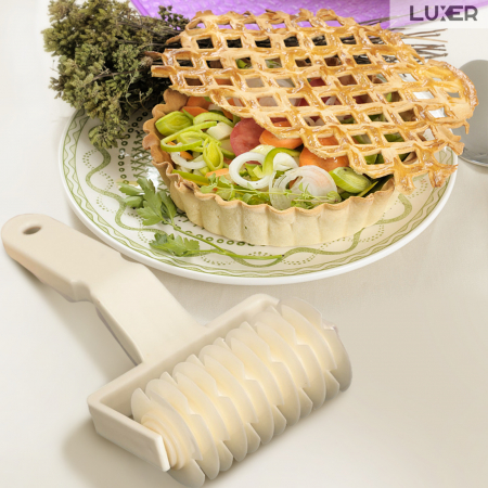 Rola Pentru Modelat Aluatul de Tarte, Placinte sau Prajituri, 17.5x10 cm, Luxer, rola pentru modelarea aluatului modelator aluat ieftin luxer [4]