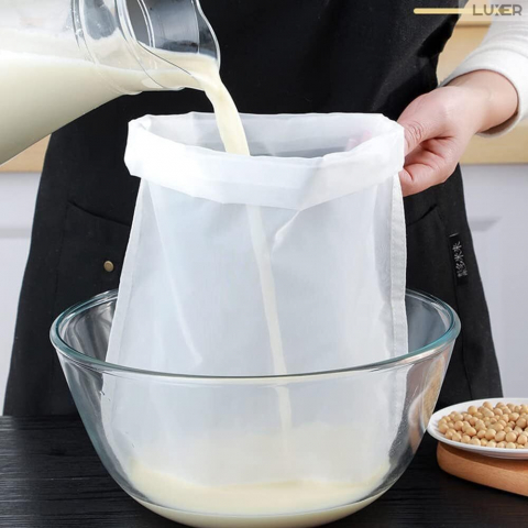 Toate Produsele - Punga Tip Filtru Cu Sita Foarte Fina Pentru Strecurare Lapte Vegetal sau Sucuri de Fructe si Legume, Dimensiuni 30x20 cm, Luxer