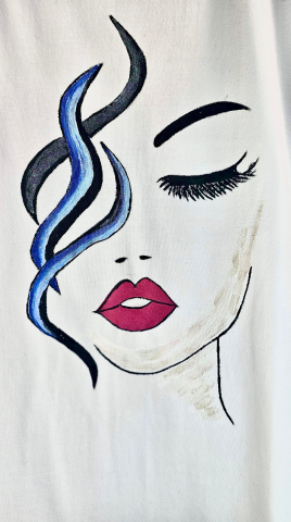 Tricou Pictat Manual "Blue Passion" Luxer, cadou original, inedit pentru persoana iubita, cadou pentru diriginta, cadou pentru invatatoare, cadou pentru educatoare, cadou martie martisor, feminine, elegante [3]
