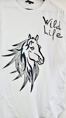 Tricou Pictat Manual "Wild Life" Luxer, cadou original, inedit pentru persoana iubita, cadou pentru diriginta, cadou pentru invatatoare, cadou pentru educatoare, cadou martie martisor, feminine, elegante [3]