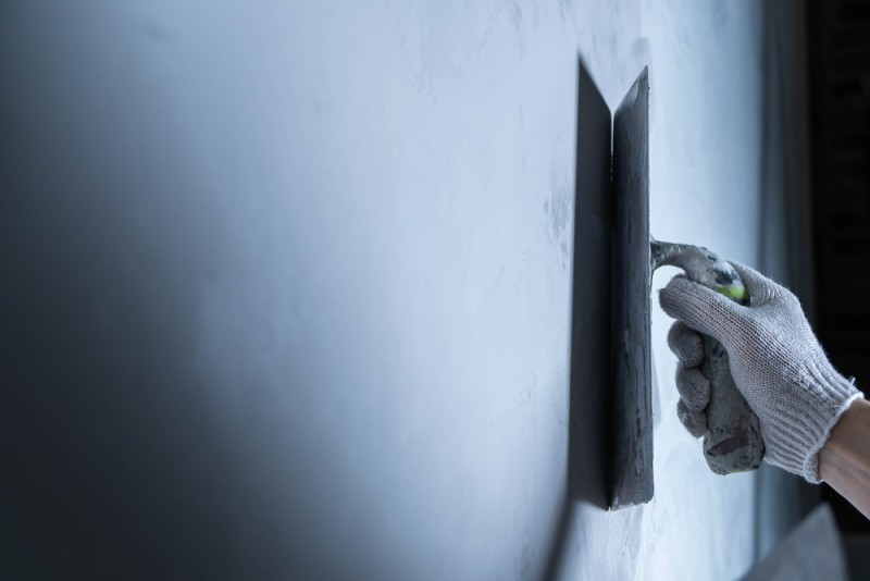 aplicarea microcimentului pe placi vechi