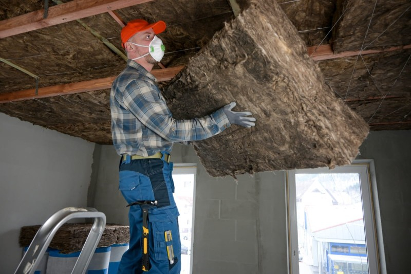 Ce beneficii ofera vata de sticla de la Macostore in raport cu alte materiale izolatoare?