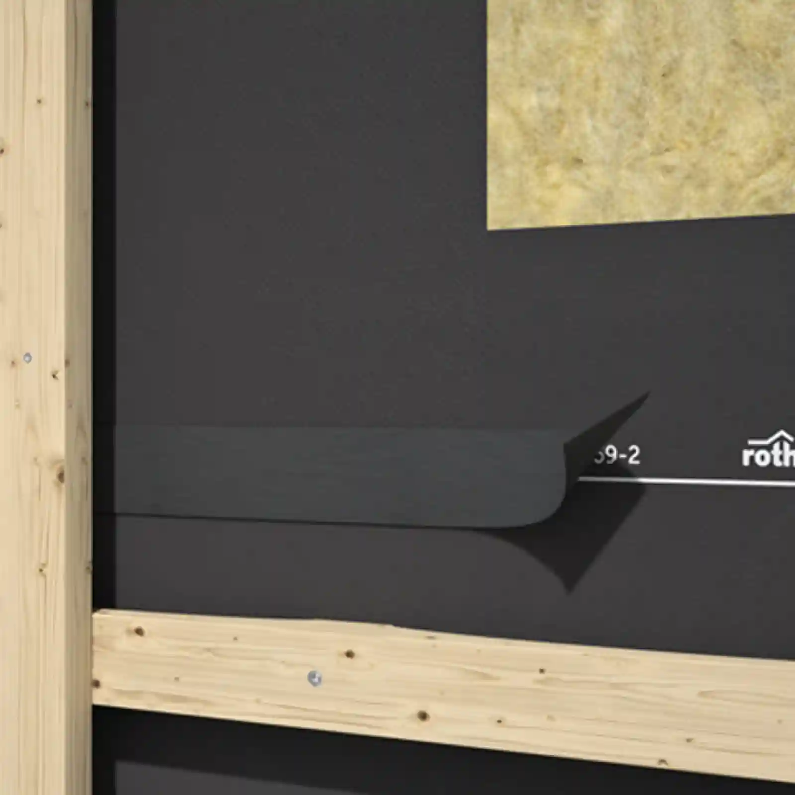 Banda adeziva neagra fatada ventilata Rothoblaas Facade UV 60 mm x 25 m [5]