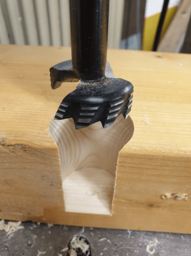 Freza lemn Famag Bormax cu canale laterale [7]