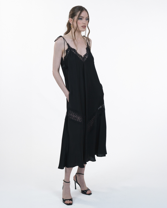 Rochie din vascoza satinata, Bretele si dantela, Negru [3]