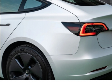 Alb - TeslaSatinCeramicWhite