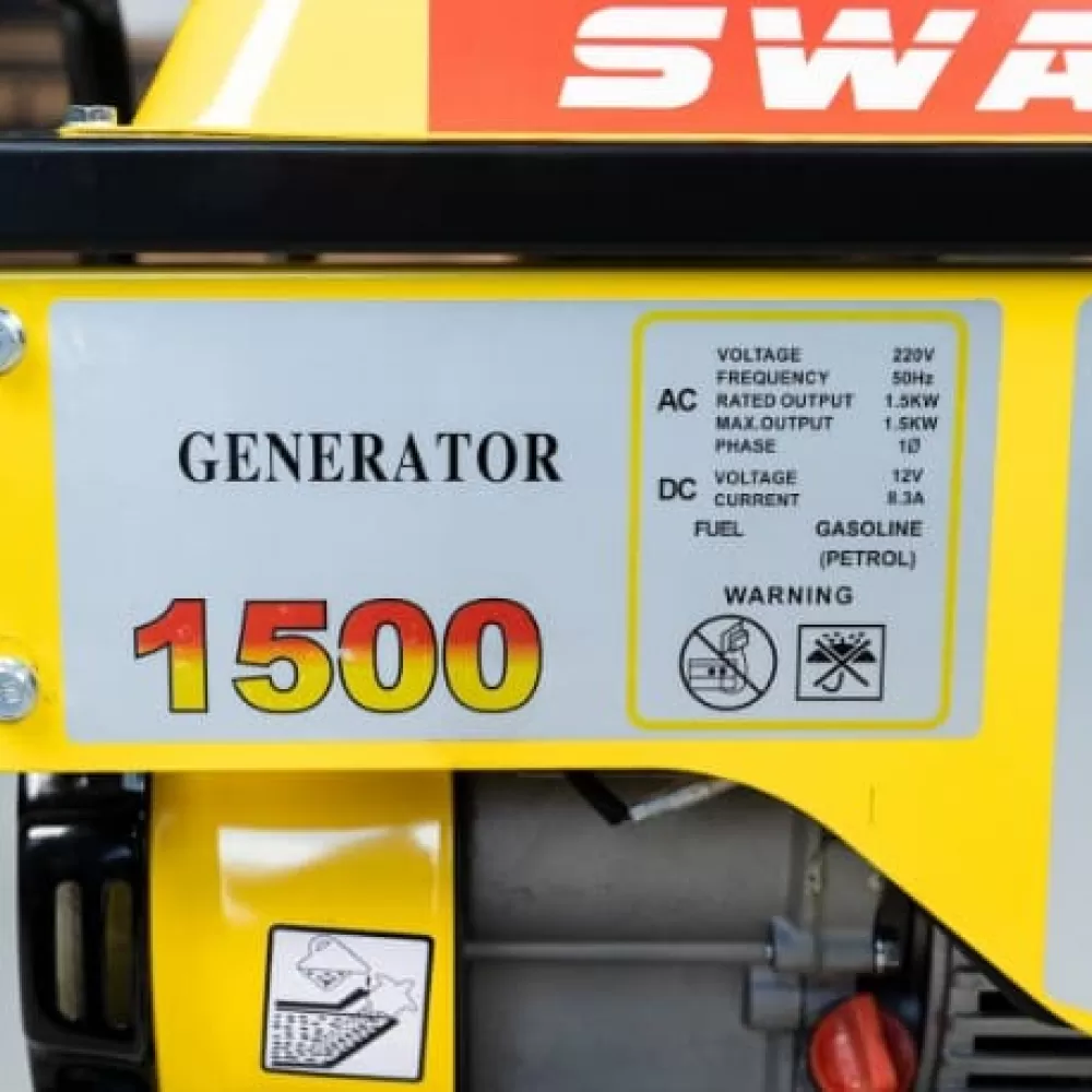 Generator curent pe benzina SWAT 1500W, dimensiuni mici, 3CP, priza 220V si 12V [3]