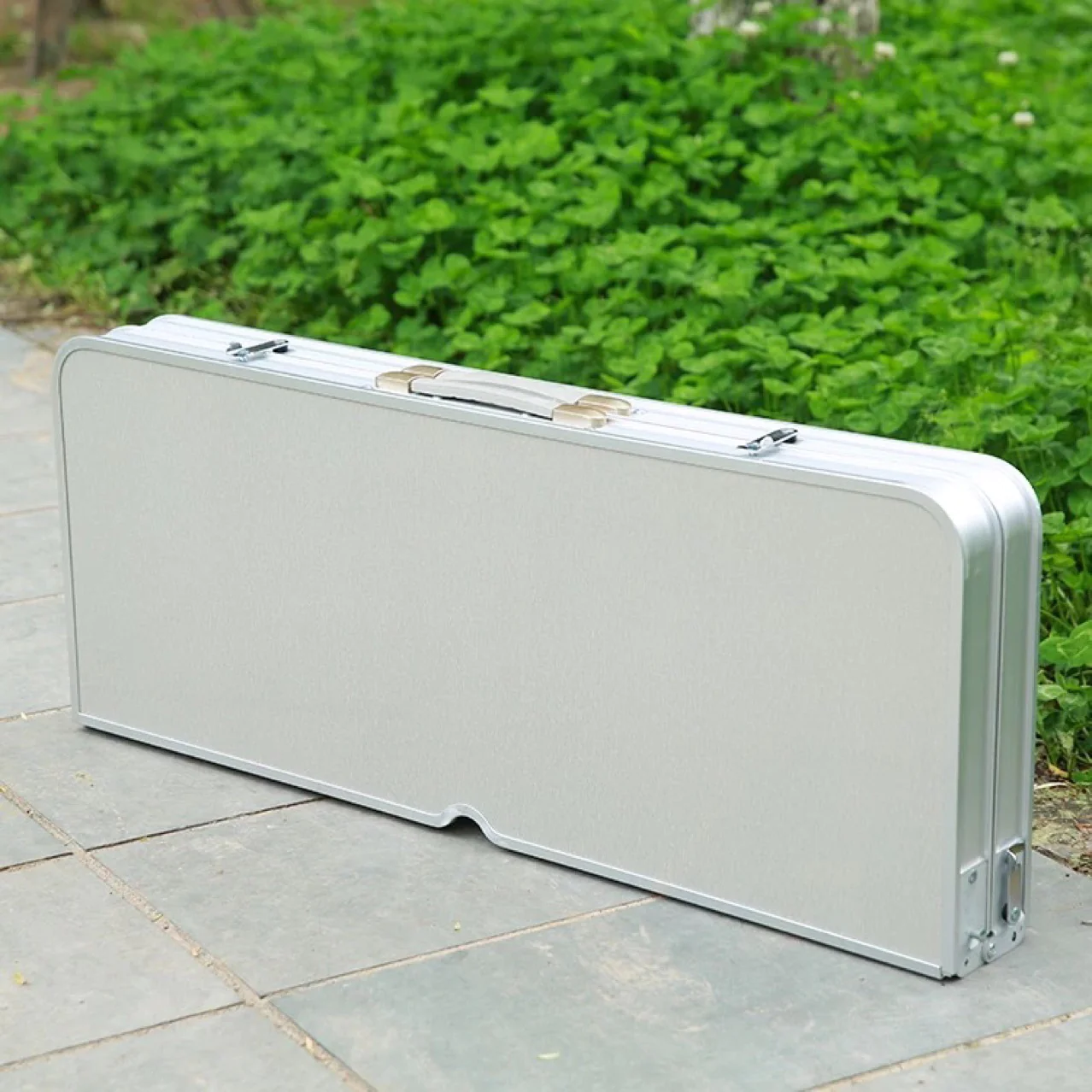 Masa pliabila cu 2 banci picnic tip geamantan din aluminiu [3]