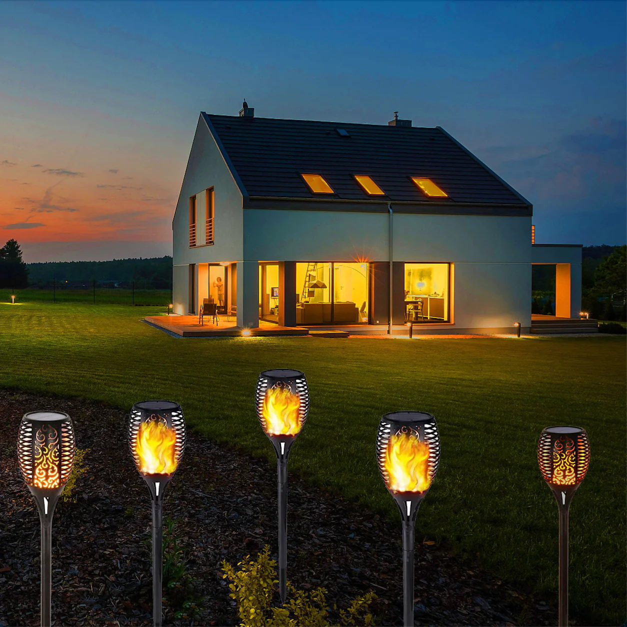 Set 4 Lampa solara tip Torta cu efect flacara, varianta mare 78cm, 96LED [3]