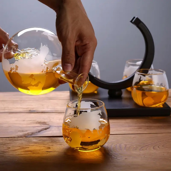 Set Cadou Decantor Glob Pamantesc Premium,cu 4 pahare si suport de lemn [4]