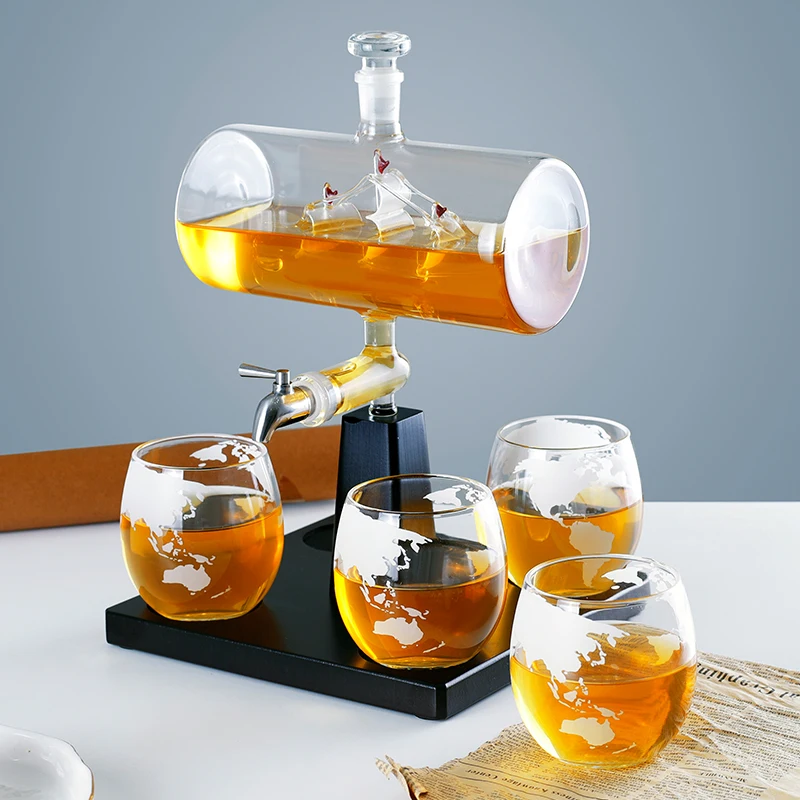 Set Decantor Whisky sub forma de corabie cu suport de lemn si 4 pahare, 1100ml [9]