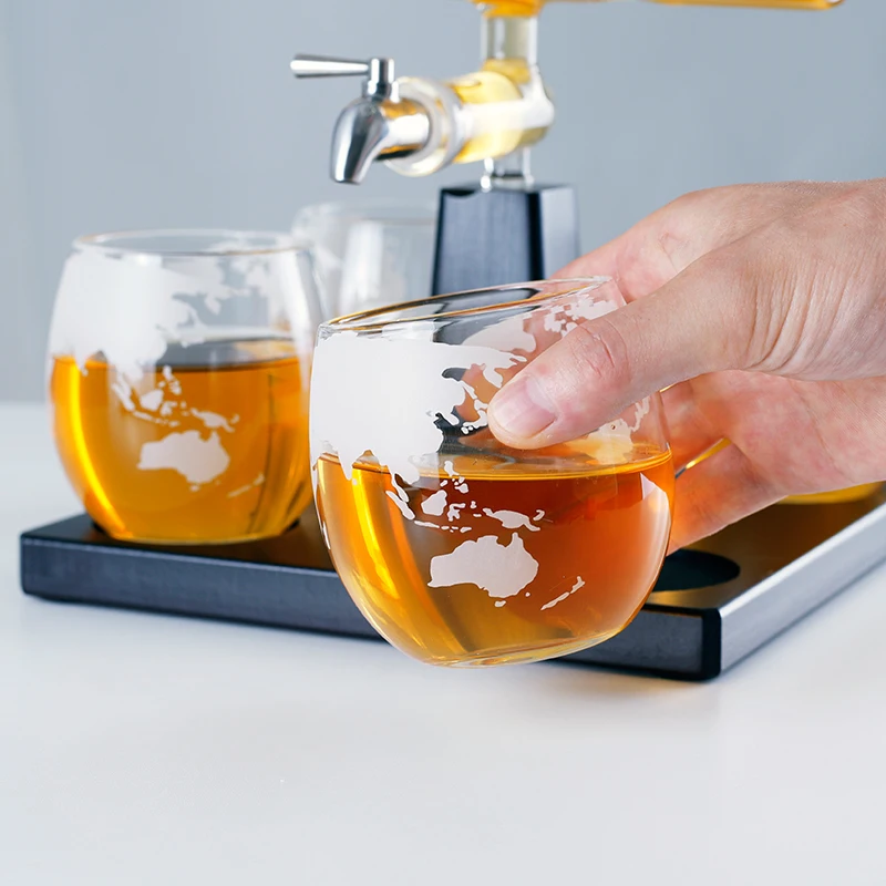 Set Decantor Whisky sub forma de corabie cu suport de lemn si 4 pahare, 1100ml [6]