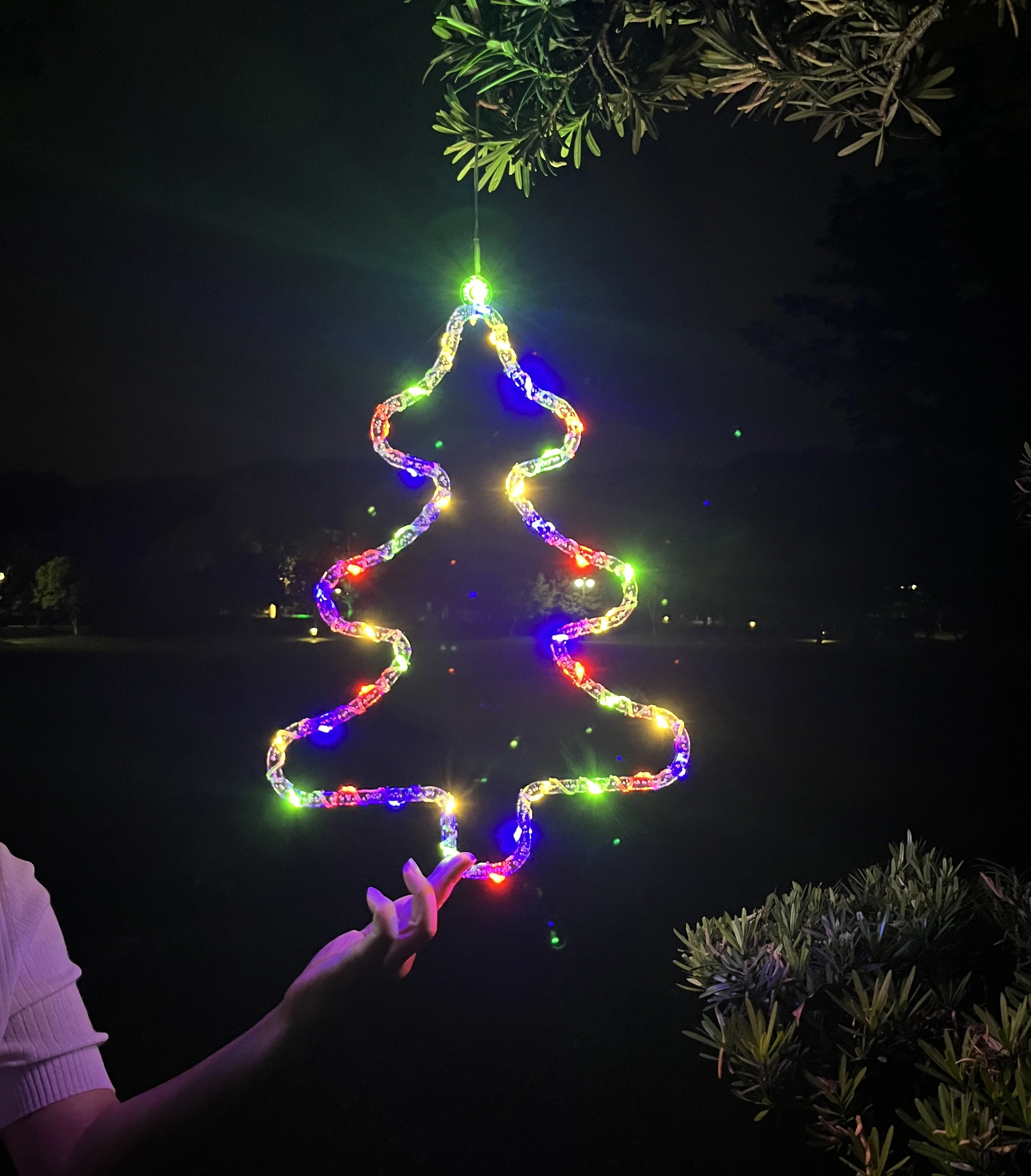 DECORATIUNI CRACIUN - Figurina cu Lumini Led in forma de Fulg, Bradulet, Clopotei, Stea, pentru Craciun, 30 cm