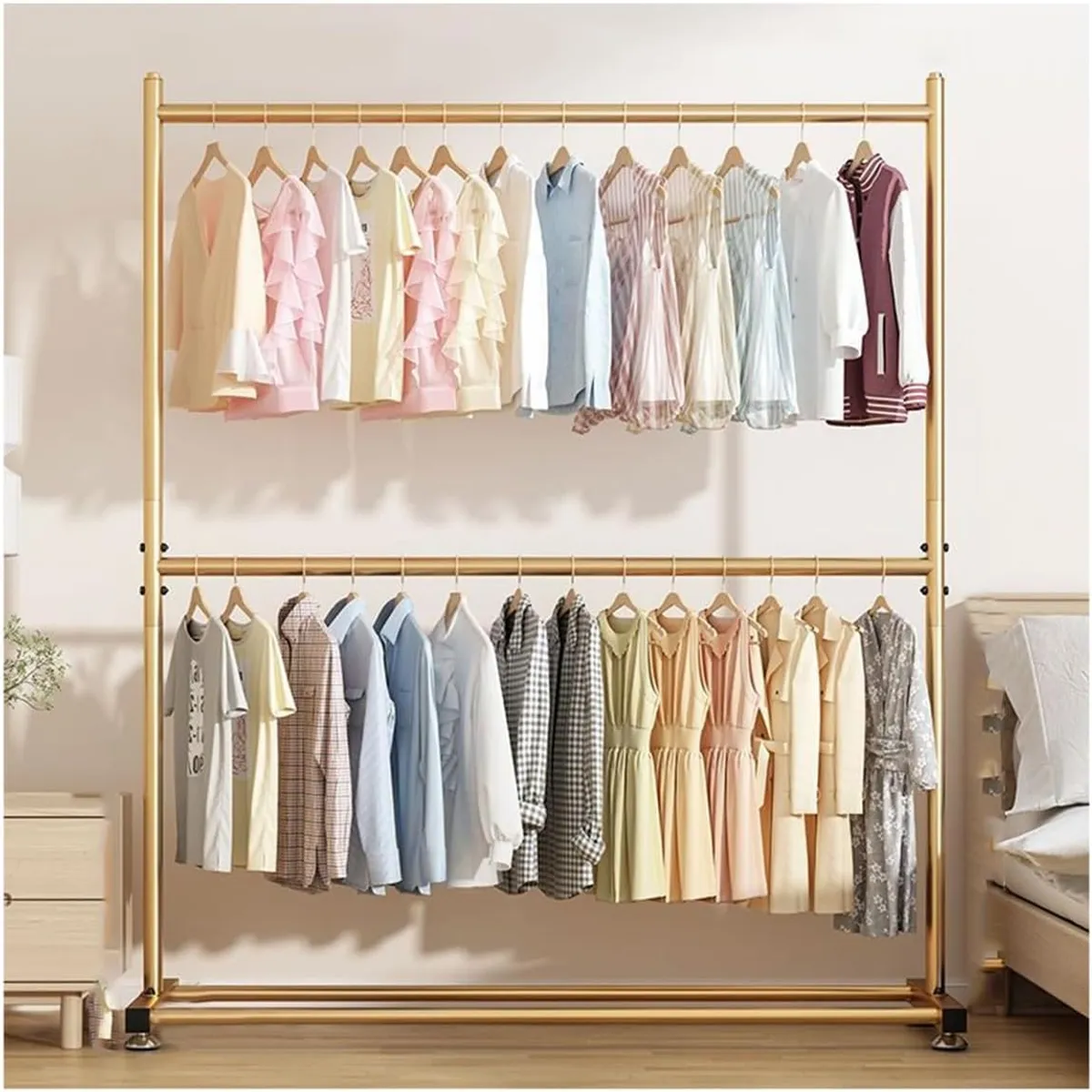 Suport pentru Haine Metalic cu 2 Niveluri si Raft Inferior, Organizator Haine Dormitor/Hol, Cadru Metalic Rezistent, Auriu [2]
