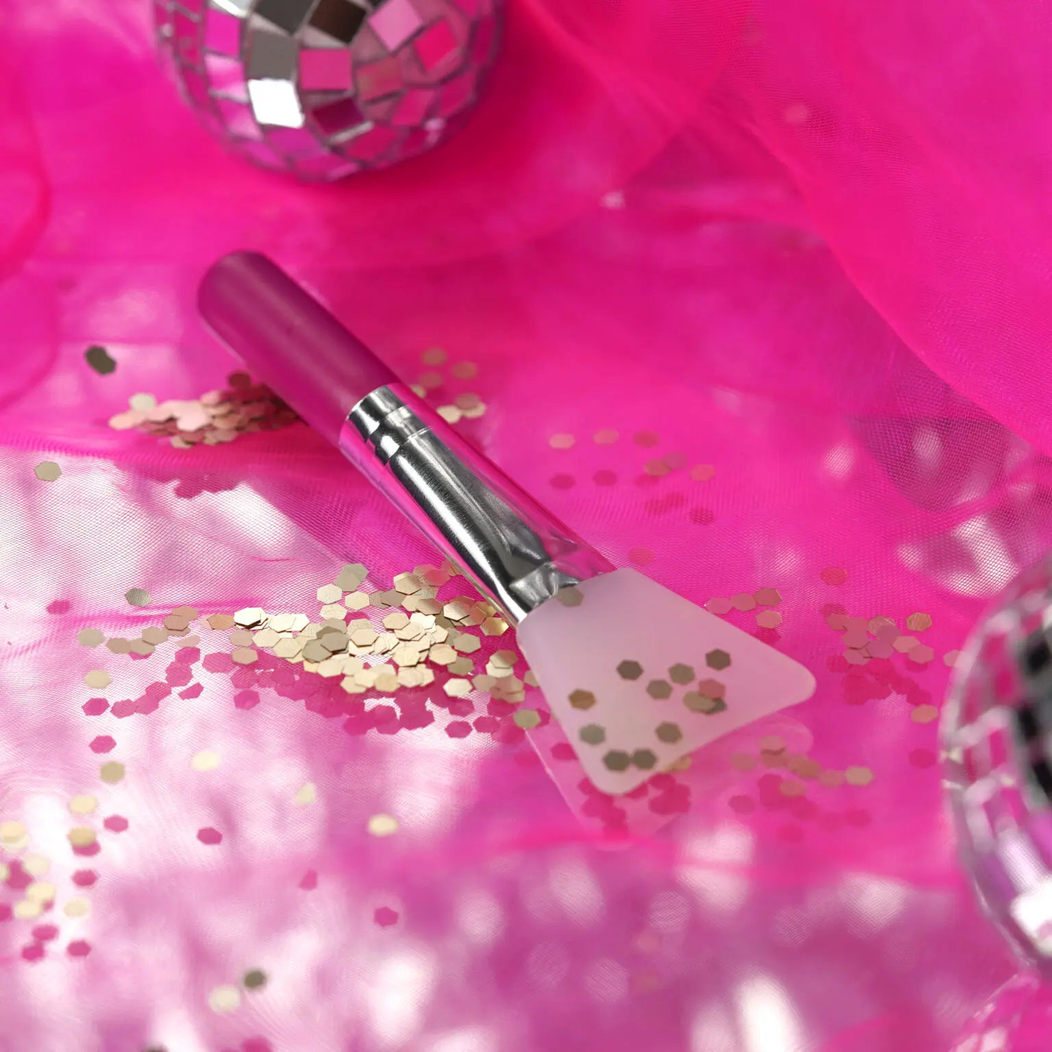 Set pentru ingrijirea tenului cu 2 Mastii Peel Of, Masca Buze si Pensula Silicon, Night Fever Glam, Sence [6]