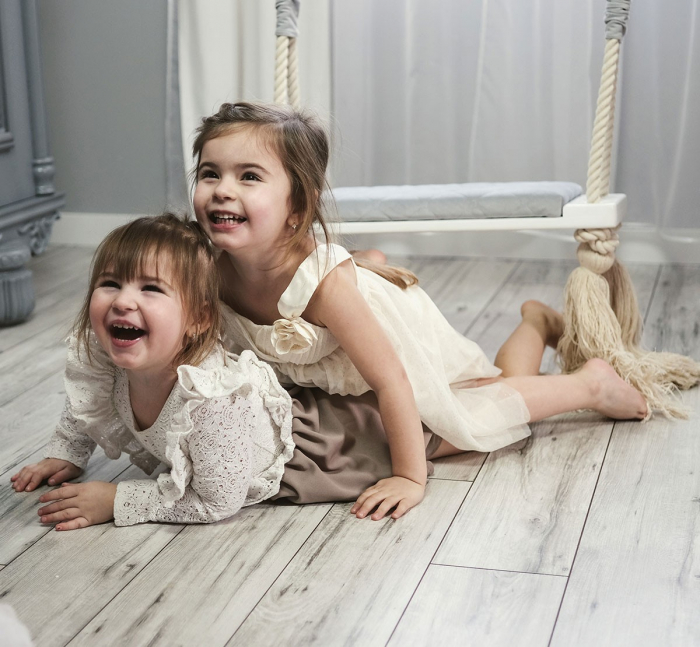 Leagan din lemn si spuma pentru copii WoodSwing by BabySteps, Catifea Velvet Ecri [11]