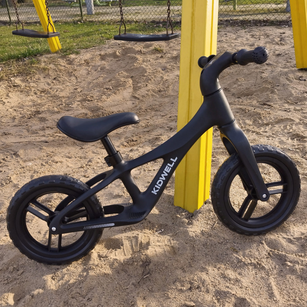 Bicicleta de echilibru fara pedale pentru copii, reglabila si roti Eva, ultra-usoara, Jogo Black [10]