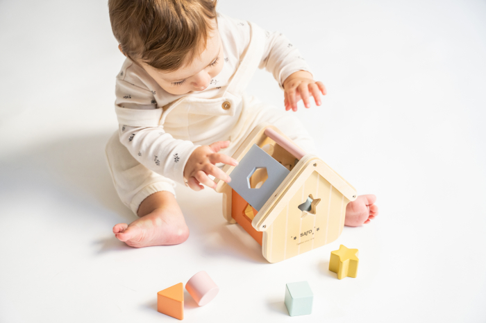 Cabană din lemn cu piese interconectate, Saro Baby [11]