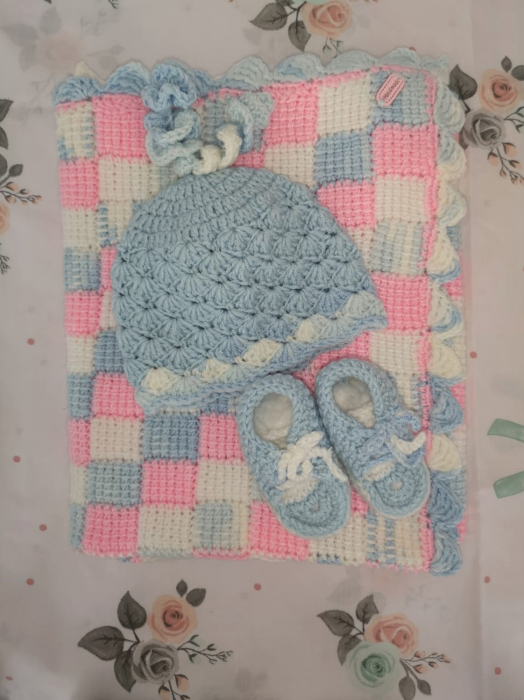 Caciulita Baietei Albastru Crosetata Handmade, bambus [2]