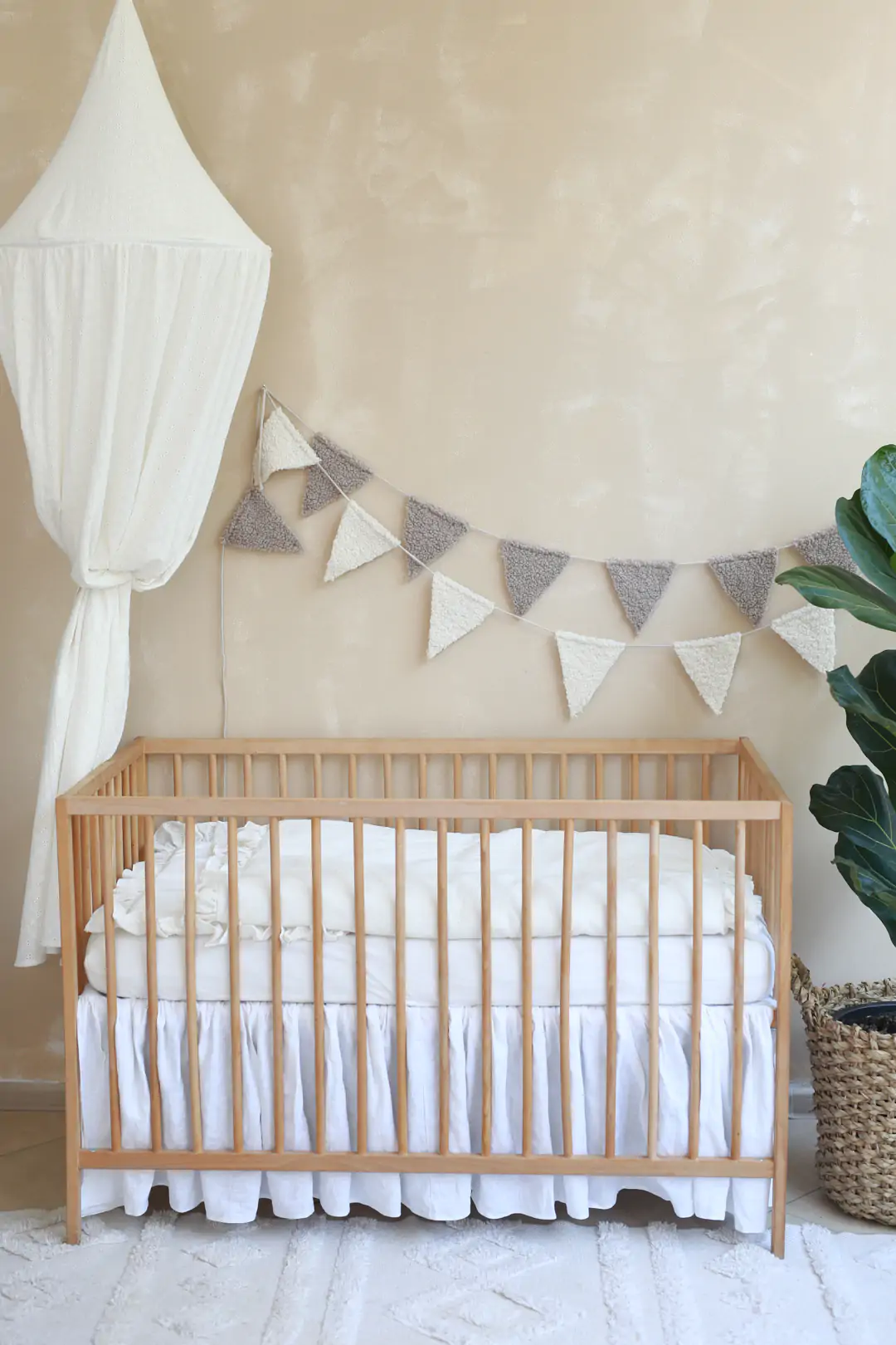 Ghirlanda decor din tesatura bucle, decoratiune pentru camera copilului - Teddy - taupe [8]