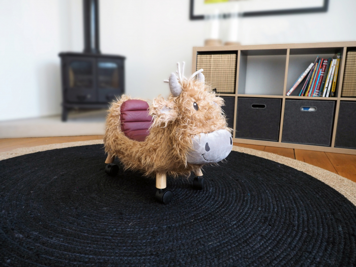 Little Bird Told Me - Văcuța Hubert Highland, Ride On Animal Toy, pentru copii de peste 1 an, Cadru robust din lemn, Scaun căptusit [9]