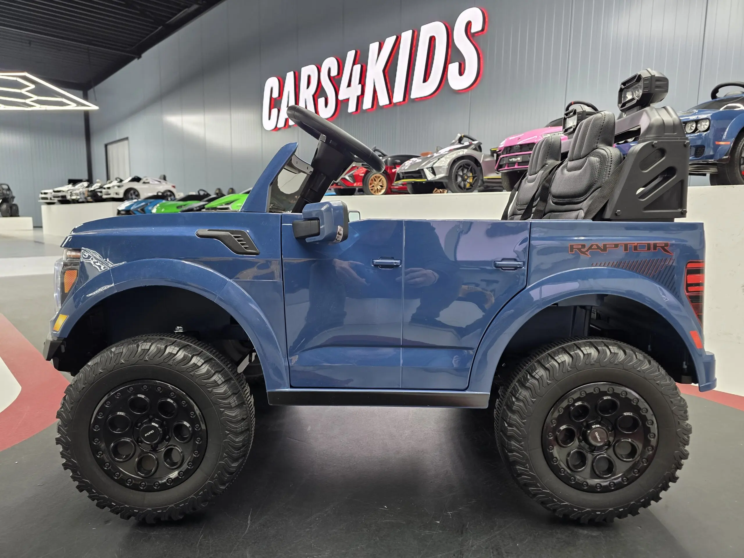 Mașină electrică Ford Raptor 24V Albastru, 2 Locuri, licență oficială – Telecomandă 2.4G, Scaun Piele [5]