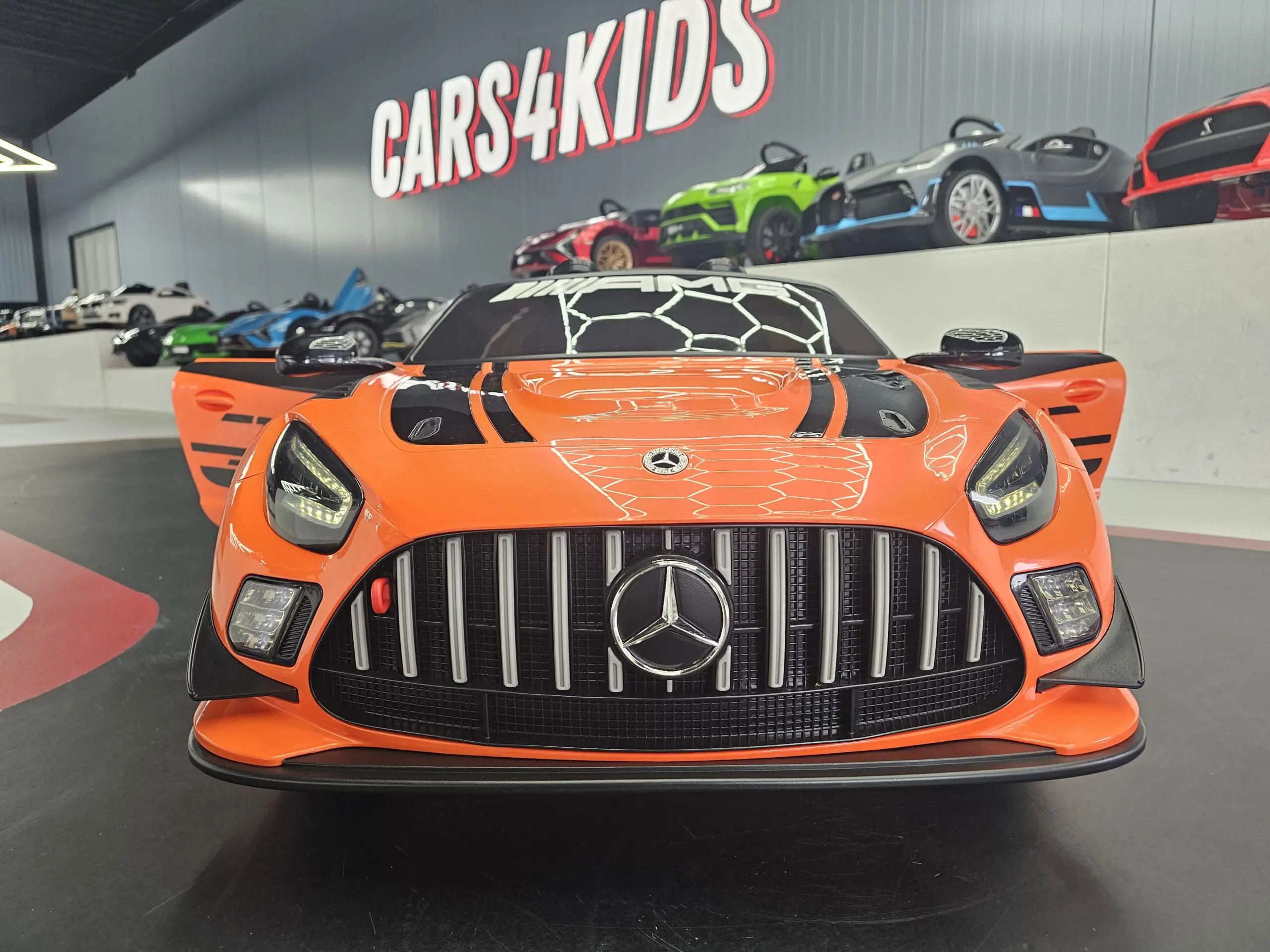 Mașină electrică Mercedes GT3 AMG 12V Portocaliu, Licență Oficială – Telecomandă 2.4G, Scaun Piele [3]