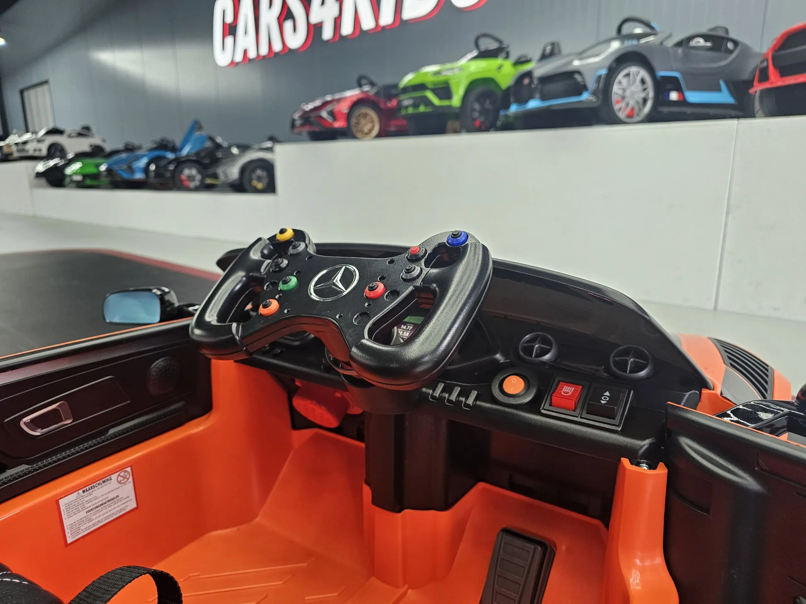 Mașină electrică Mercedes GT3 AMG 12V Portocaliu, Licență Oficială – Telecomandă 2.4G, Scaun Piele [10]