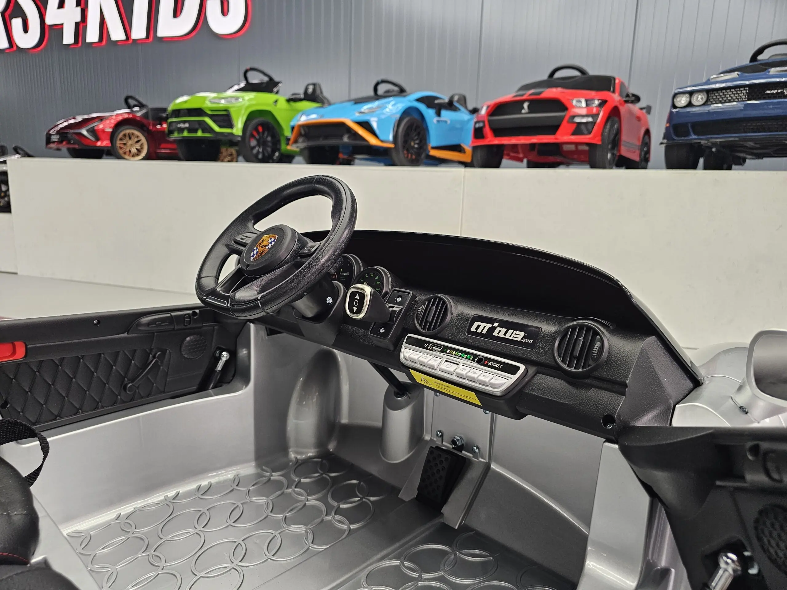 Mașină electrică Porsche RUF 24V Argintiu Metalic, 2 Locuri, licență oficială – Telecomandă 2.4G, Scaun Piele [8]