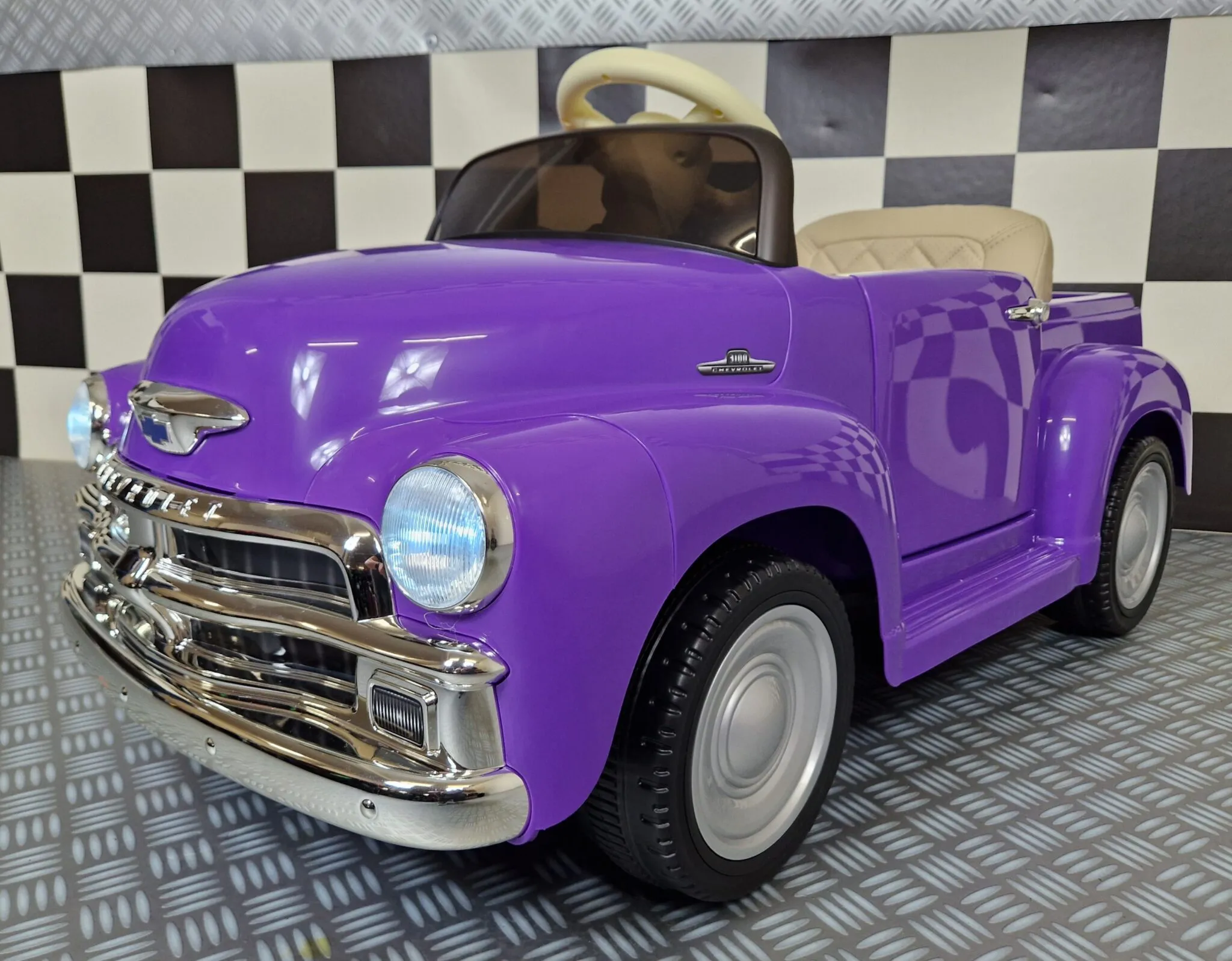 Mașinuță electrică copii Chevrolet 3100 Pick-up 12V, 2 motoare, scaun piele, telecomandă, mov [2]