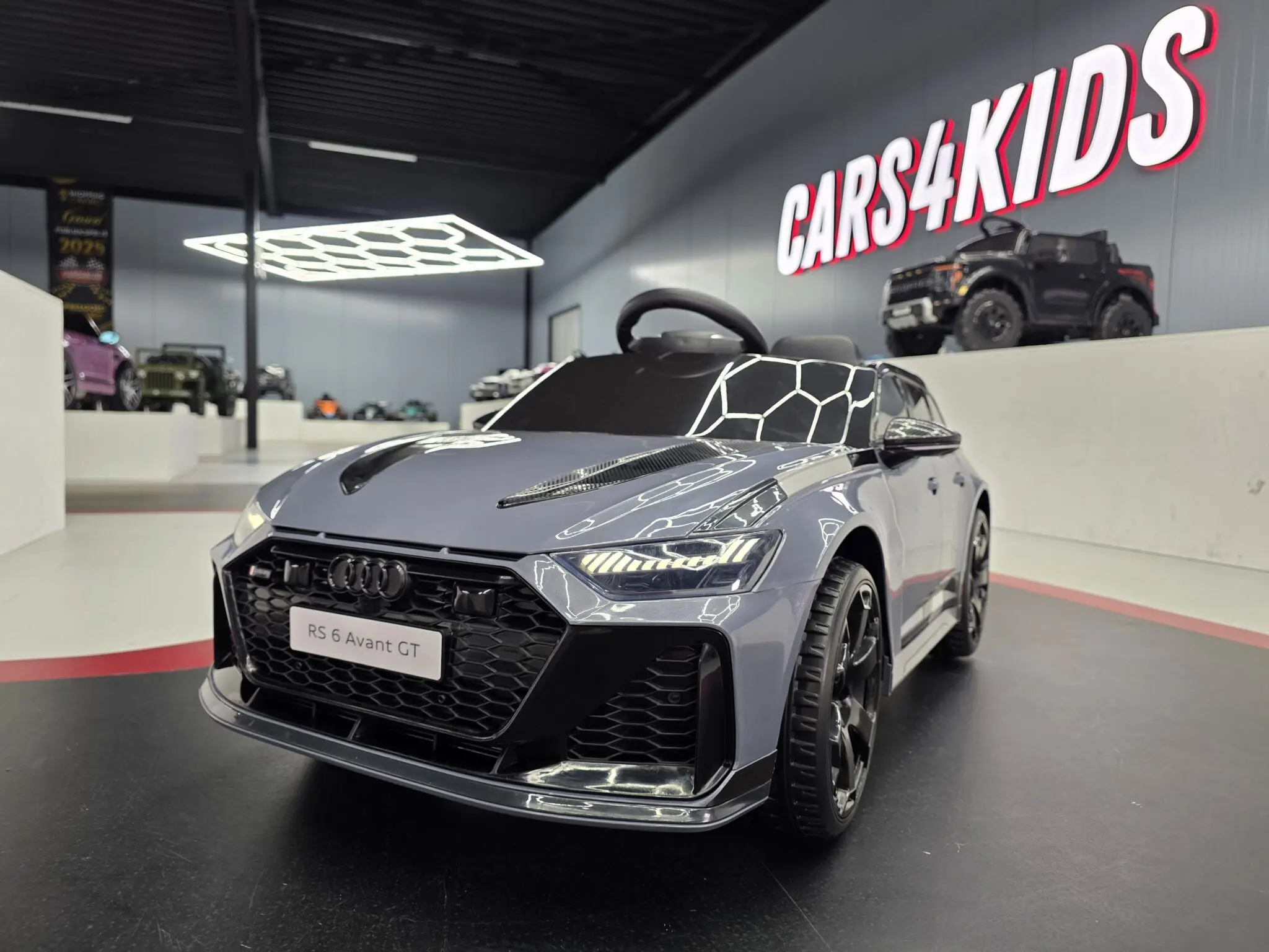 Mașinuță electrică pentru copii Audi RS6 Avant GT 12V Gri 112x61x47cm – licență oficială Audi, telecomandă parentală și soft start [3]