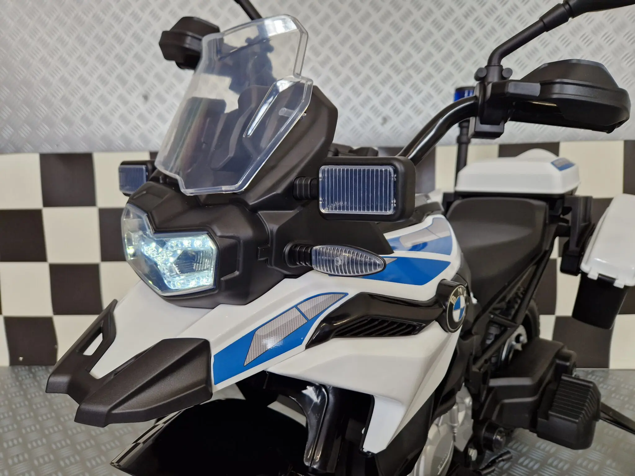 Motocicletă Electrică Poliție BMW F850 12V – Roată Ajutătoare, Girofar LED | 3-5 Ani [7]