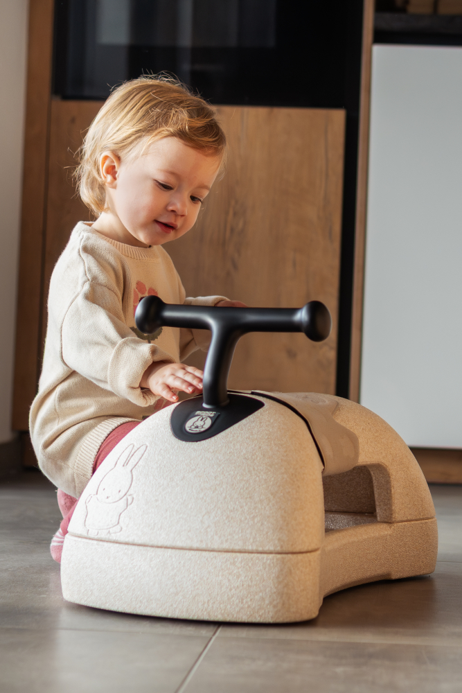 My First – Primul 3-în-1 premergător și ride-on premium al bebelușului tău, 6 - 36 luni, Miffy Sand, Scoot & Ride [11]