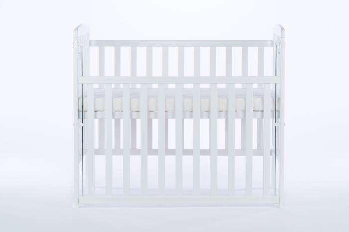 Patut bebe din lemn masiv, laterala culisabila si inaltime reglabila a saltelei, bedside Alice Alb cu saltea comfort 100x50 cm [6]