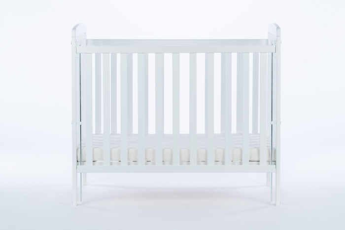Patut bebe din lemn masiv, laterala culisabila si inaltime reglabila a saltelei, bedside Alice Alb cu saltea comfort 100x50 cm [7]