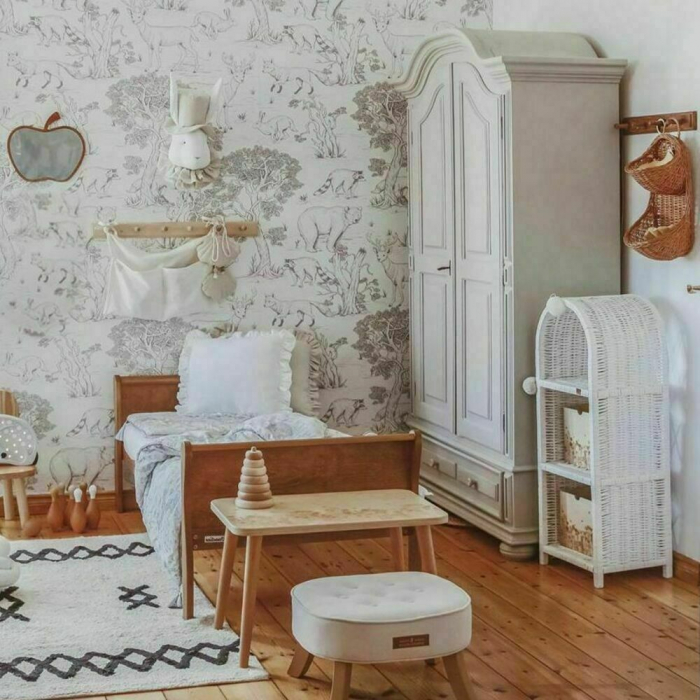 Patut din lemn masiv, transformabil pentru bebe si junior, Noble Vintage, 140 x 70 cm [14]