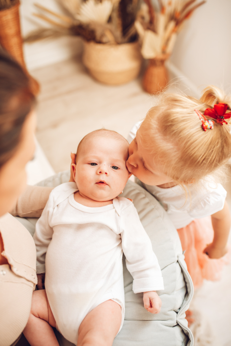 Perna pentru gravide si alaptare, catifea si umplutura antialergică, Big cu buzunare, Gri, BabySteps [4]