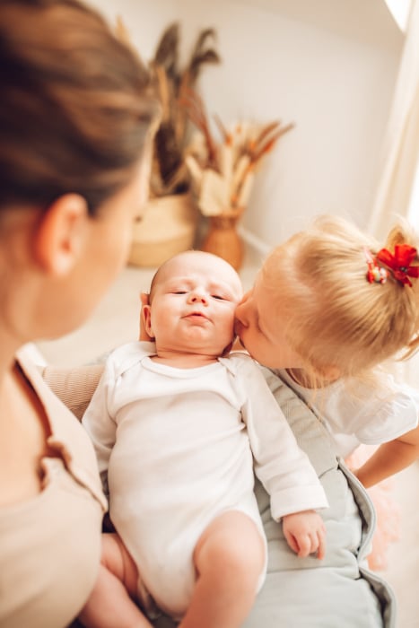 Perna pentru gravide si alaptare, catifea si umplutura antialergică, Big cu buzunare, Gri, BabySteps [5]