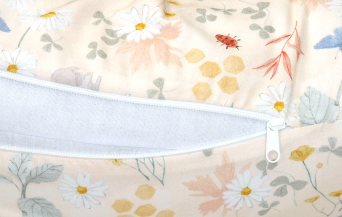 Perna pentru gravide si alaptare, husa detasabila din bumbac 100% si umplutura antialergică BabySoft®, Lunca Bej, Amy [2]