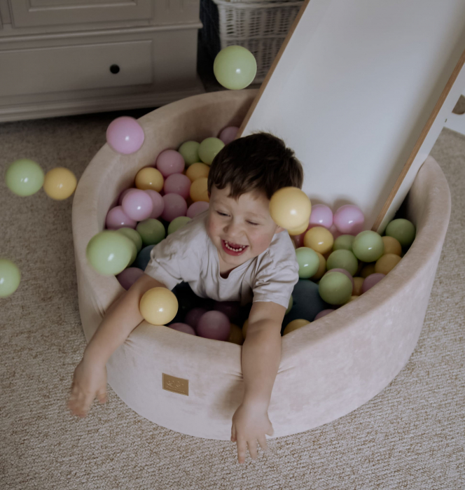 Piscina uscata cu 250 de bile (Pastel Roz si Galben, verde deschis) MeowBaby®, Spring, 90x30 cm, Catifea Ecru [6]