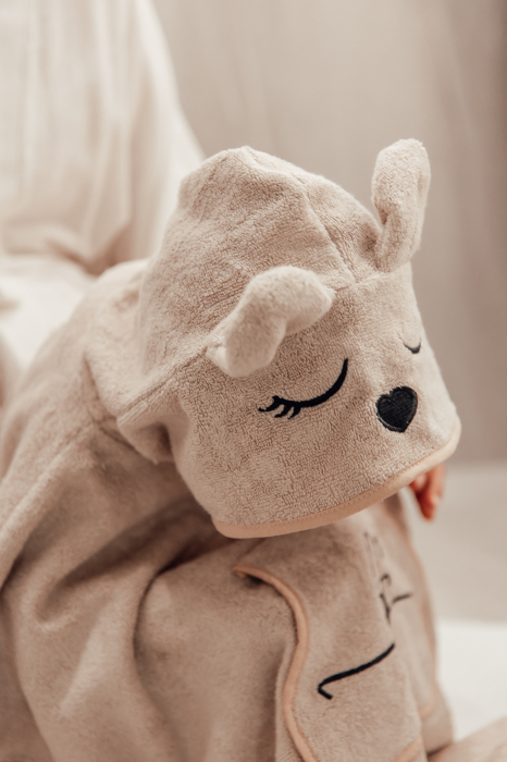 Prosop din fibra de bambus cu gluga si buzunar pentru bebelusi si copii, Poncho Teddy, Grey, 73x58 cm [20]